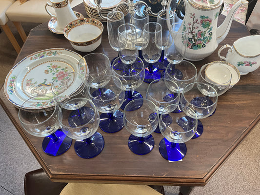 Set Of 18 Glasses